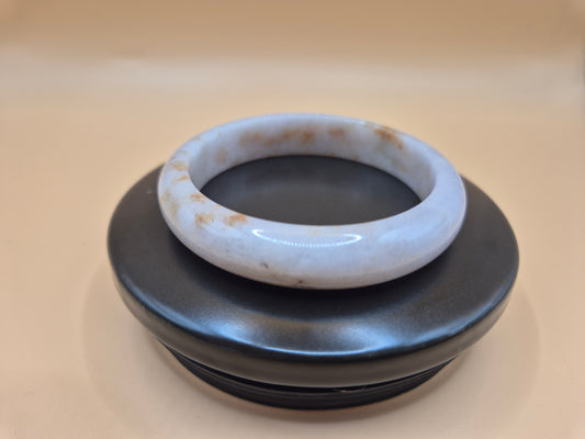 #100 - Milky Cream - 57.3mm