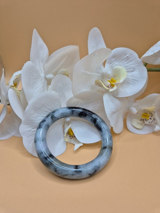 #007 - Whispering Marble - 55mm