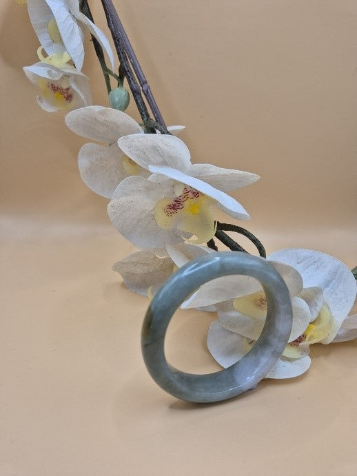 #066 - Empress Curve Bangle  - 53mm