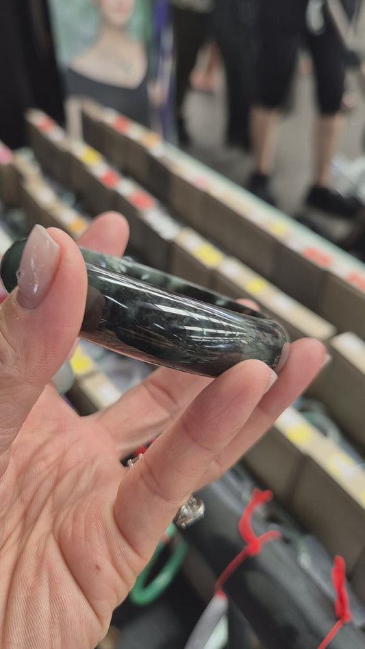 Obsidian Mist Jade Bangle – 61 mm