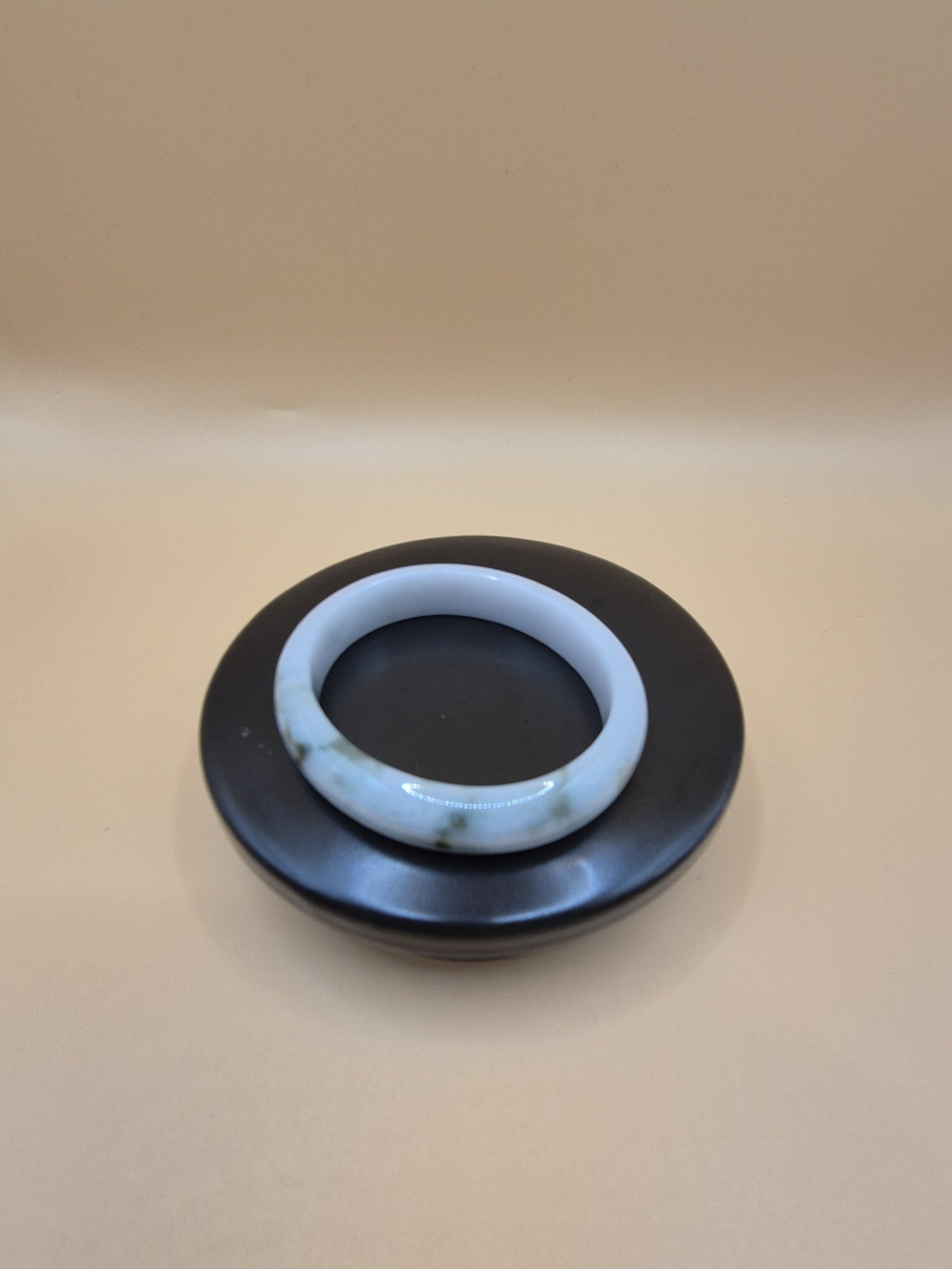 #101 - Whispering Bamboo (oval shape) - 52mm