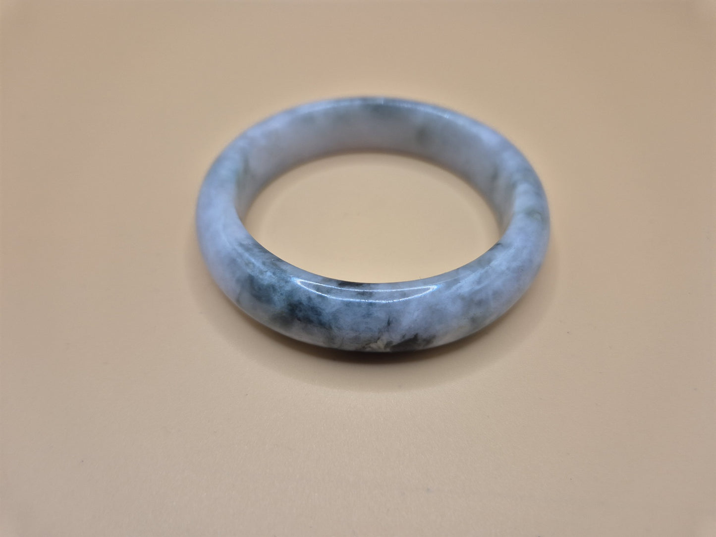 #051 - Lotus Jadeite Bangle - 52mm